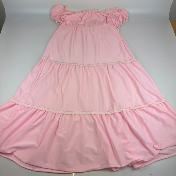 Vintage Fit Rite Lingerie Size M Pink Full Length Nightgown Tiered Ruffled Lace - Picture 7 of 7